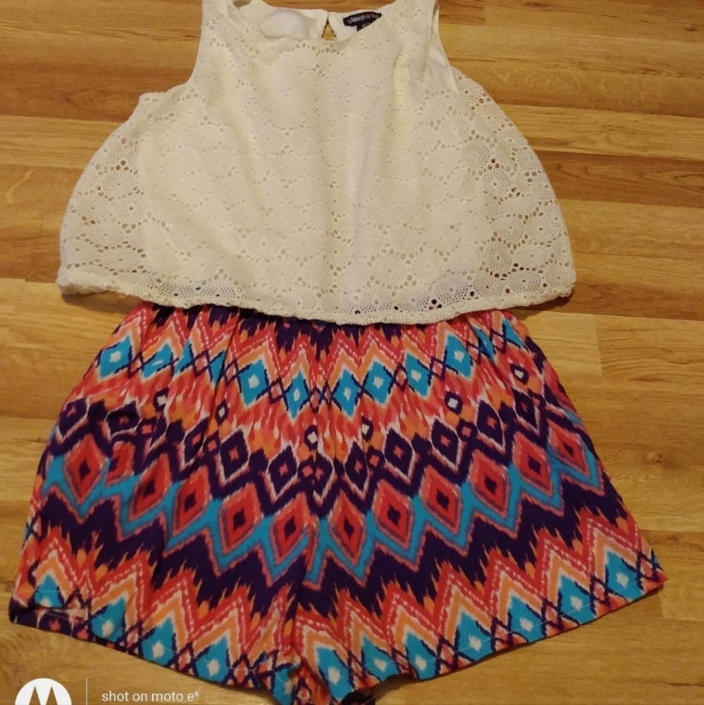 Girls 1 PC. Outfit Size 14/16 Limited Too